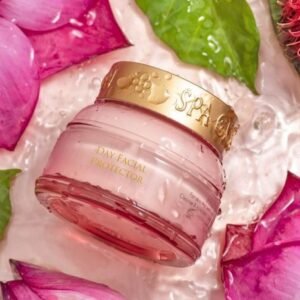 SPA CEYLON - LOTUS & RAMBUTAN - DAY FACIAL PROTECTOR - Active Cell Extract + Vitamin B12 Daily Face Protection